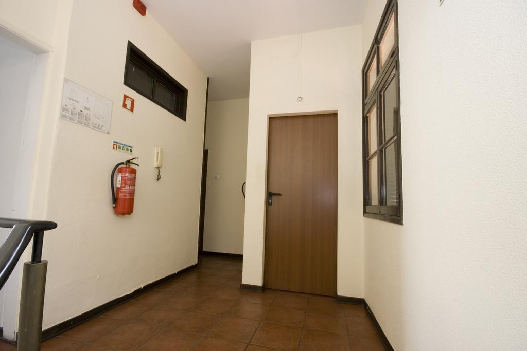 ホテル Residencial Funchal エクステリア 写真