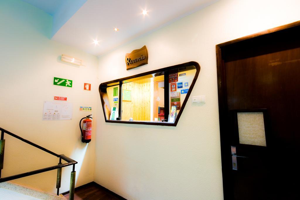 ホテル Residencial Funchal エクステリア 写真