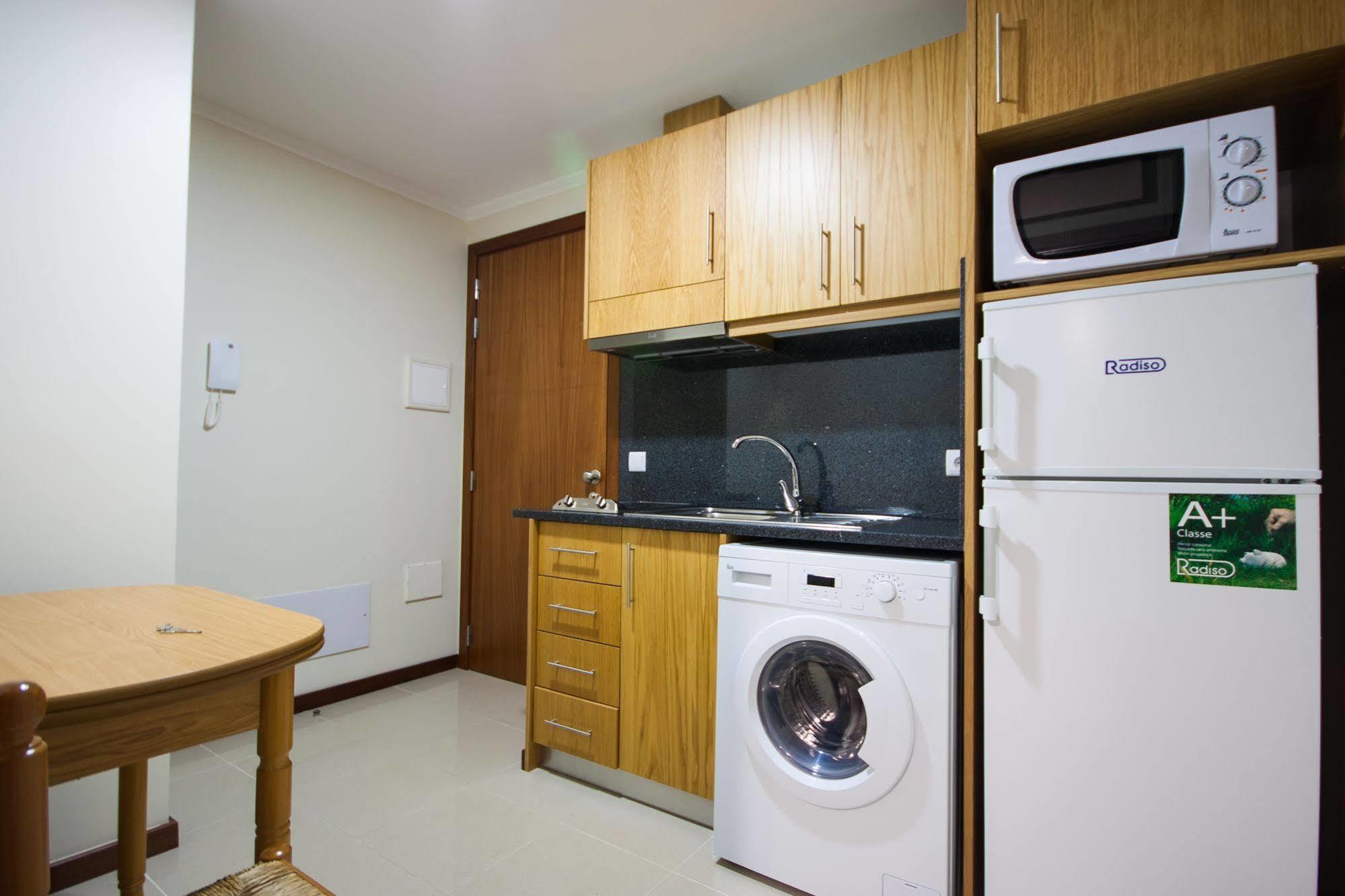 ホテル Residencial Funchal エクステリア 写真