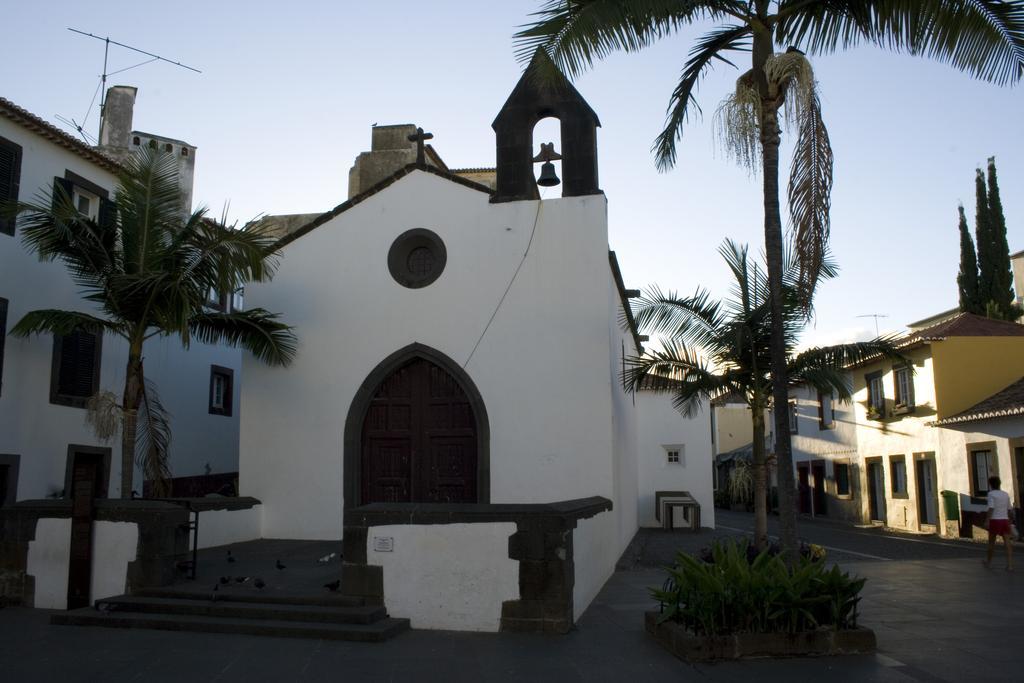 ホテル Residencial Funchal エクステリア 写真
