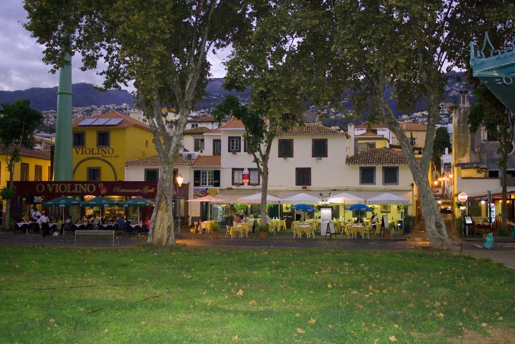 ホテル Residencial Funchal エクステリア 写真