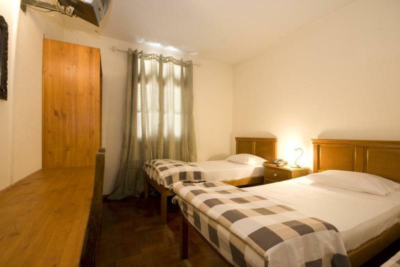 ホテル Residencial Funchal エクステリア 写真